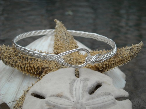 Crocodile Ridge Weave Bracelet - size 7 1/2